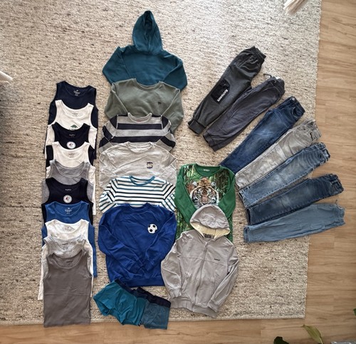 Kleidungspaket 122 128 - 122/128, jungen